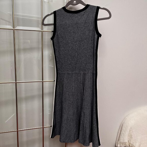 Gorgeous Tommy Hilfiger Tennis Dress - Picture 4 of 10